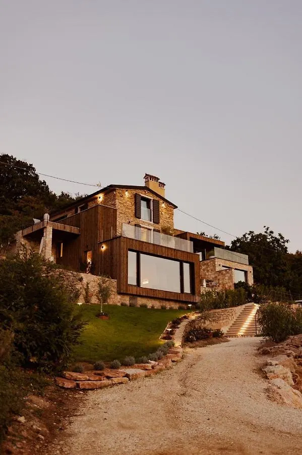 Favai Hills Your Secret Hideaway Brenzone sul Garda 0*,  Italia
