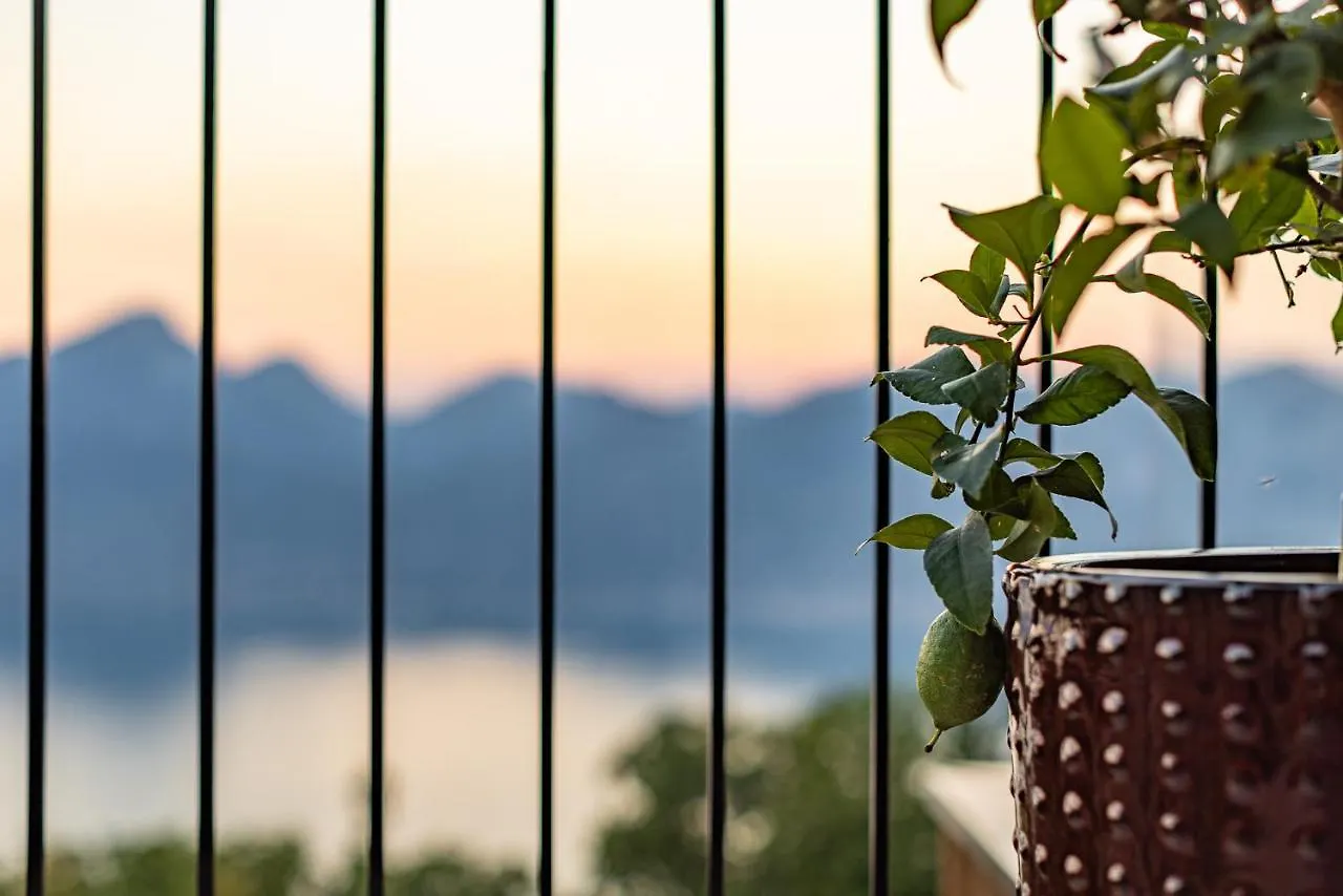 Favai Hills Your Secret Hideaway Brenzone sul Garda Bed & Breakfast